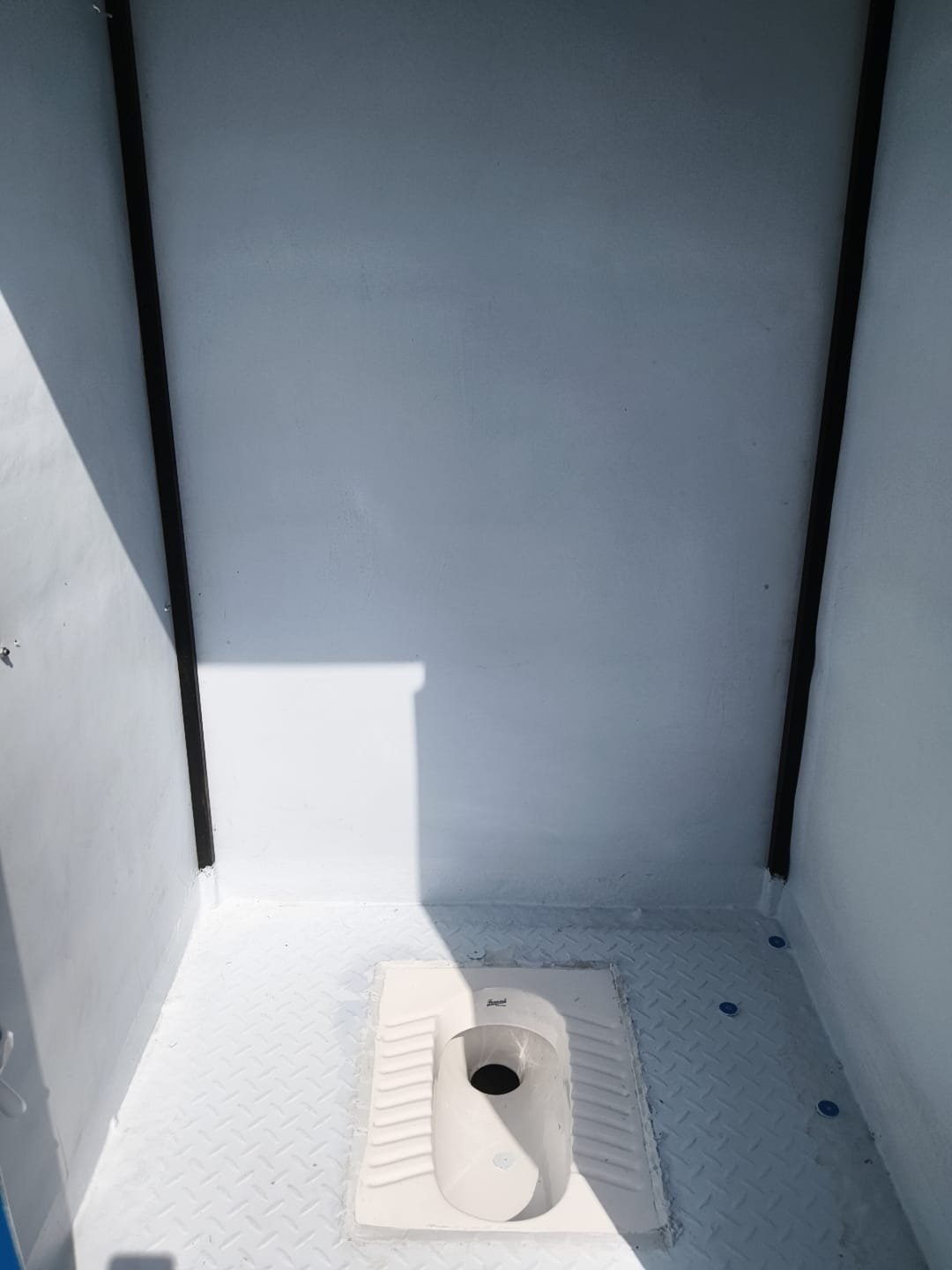 FRP Portable Toilet 28