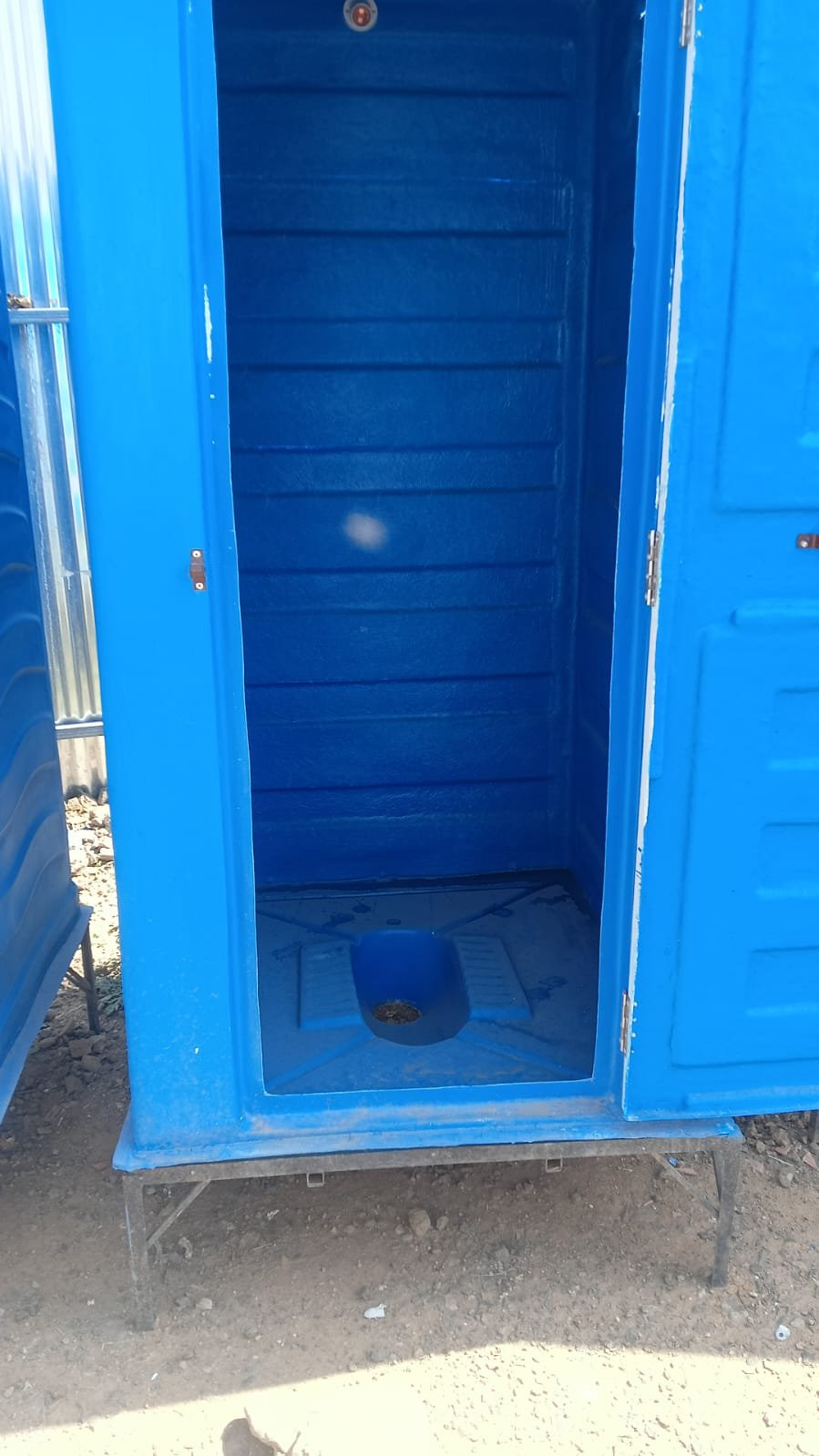 FRP Portable Toilet 18