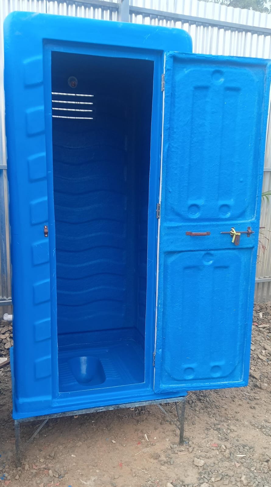 FRP Portable Toilet 3