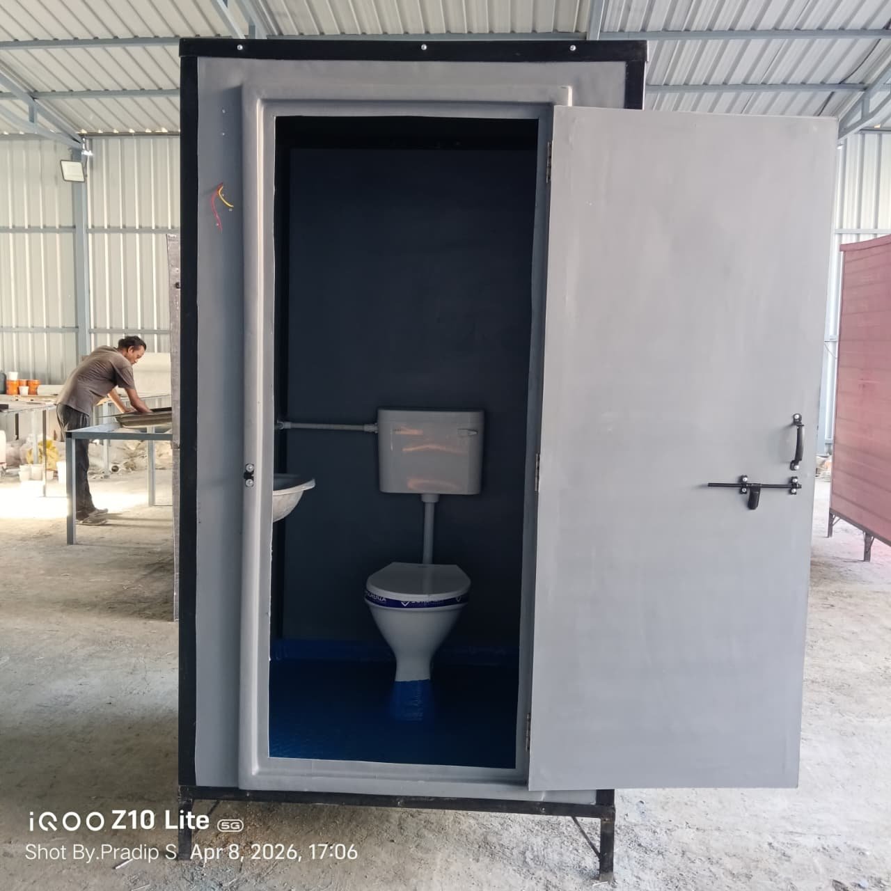 FRP Portable Toilet 39