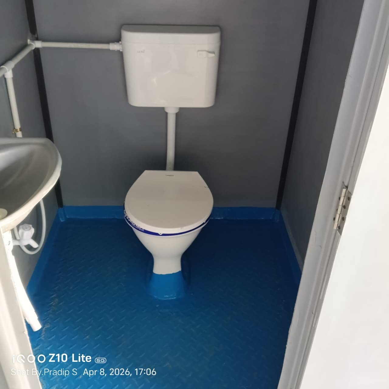 FRP Portable Toilet 38