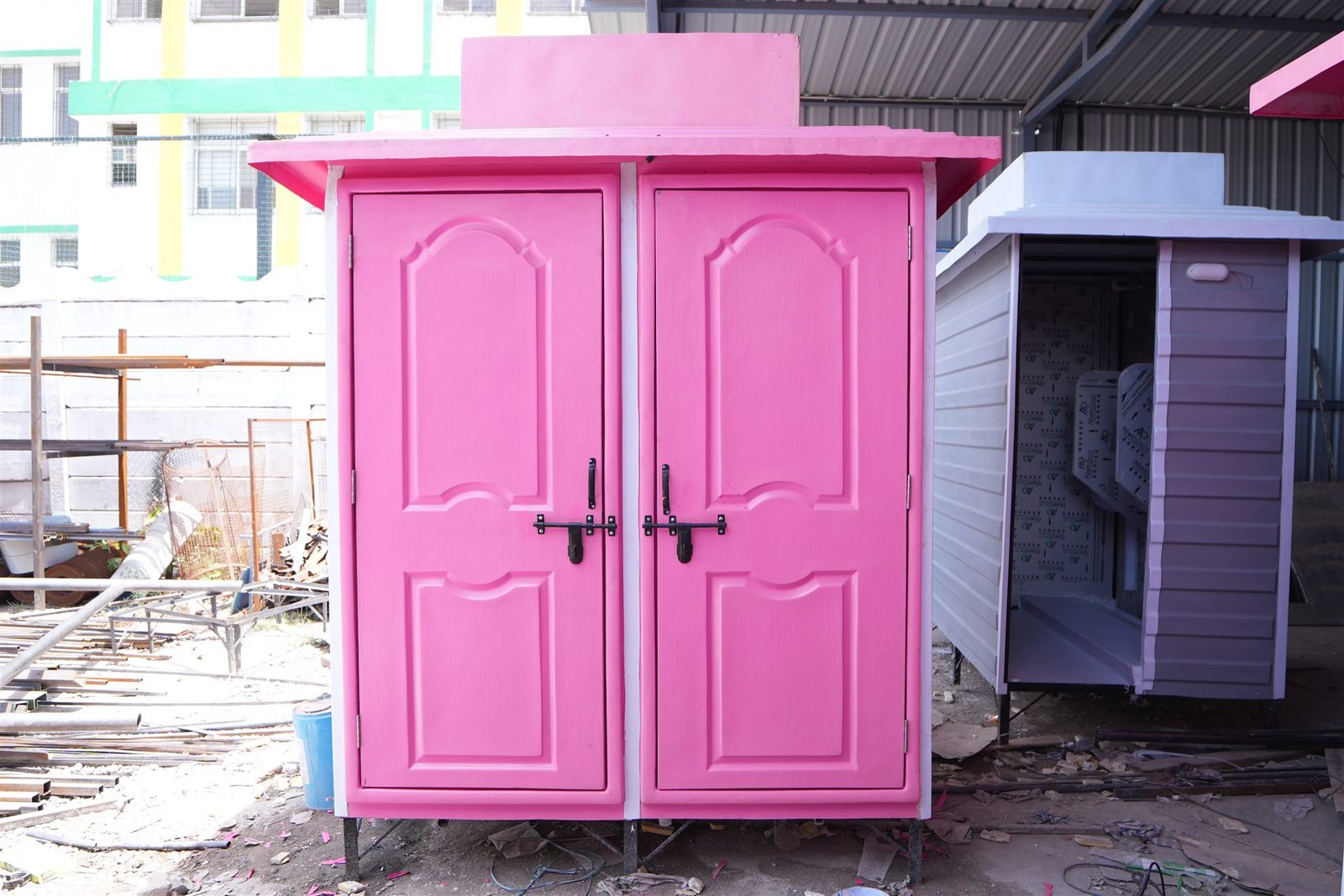 Portable Urinals 9