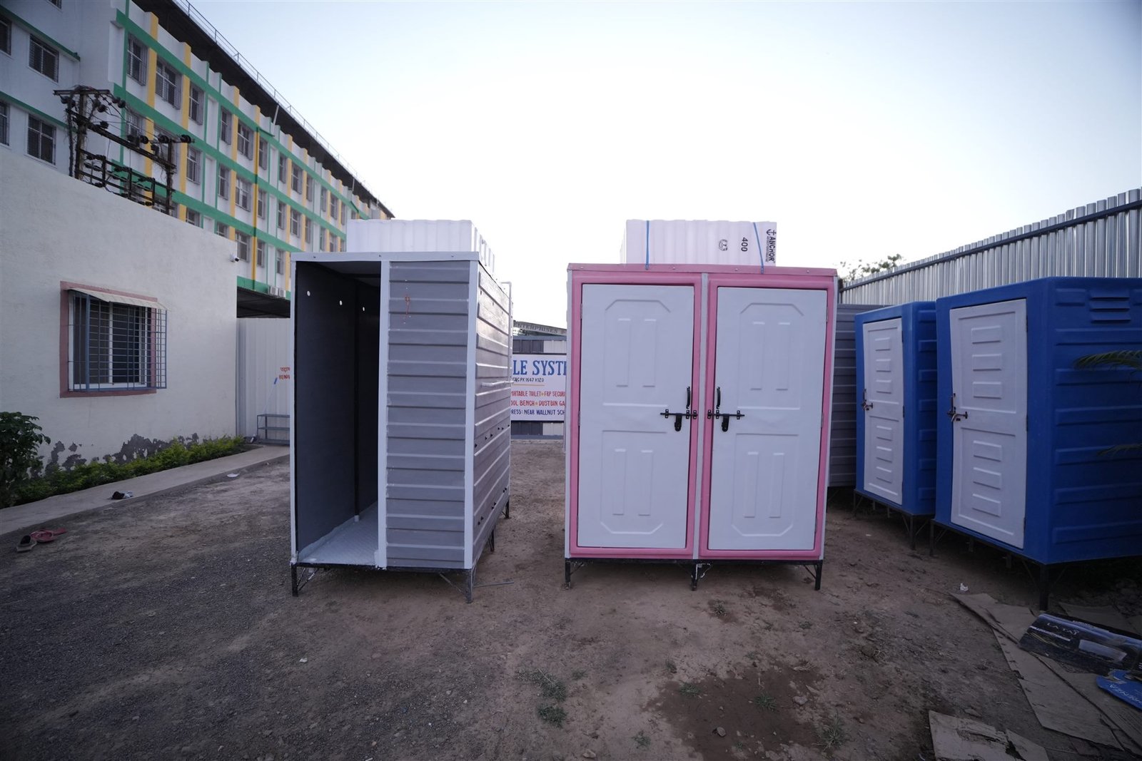 Portable Urinals 6